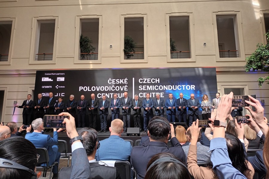 Otevření Národního polovodičového centra